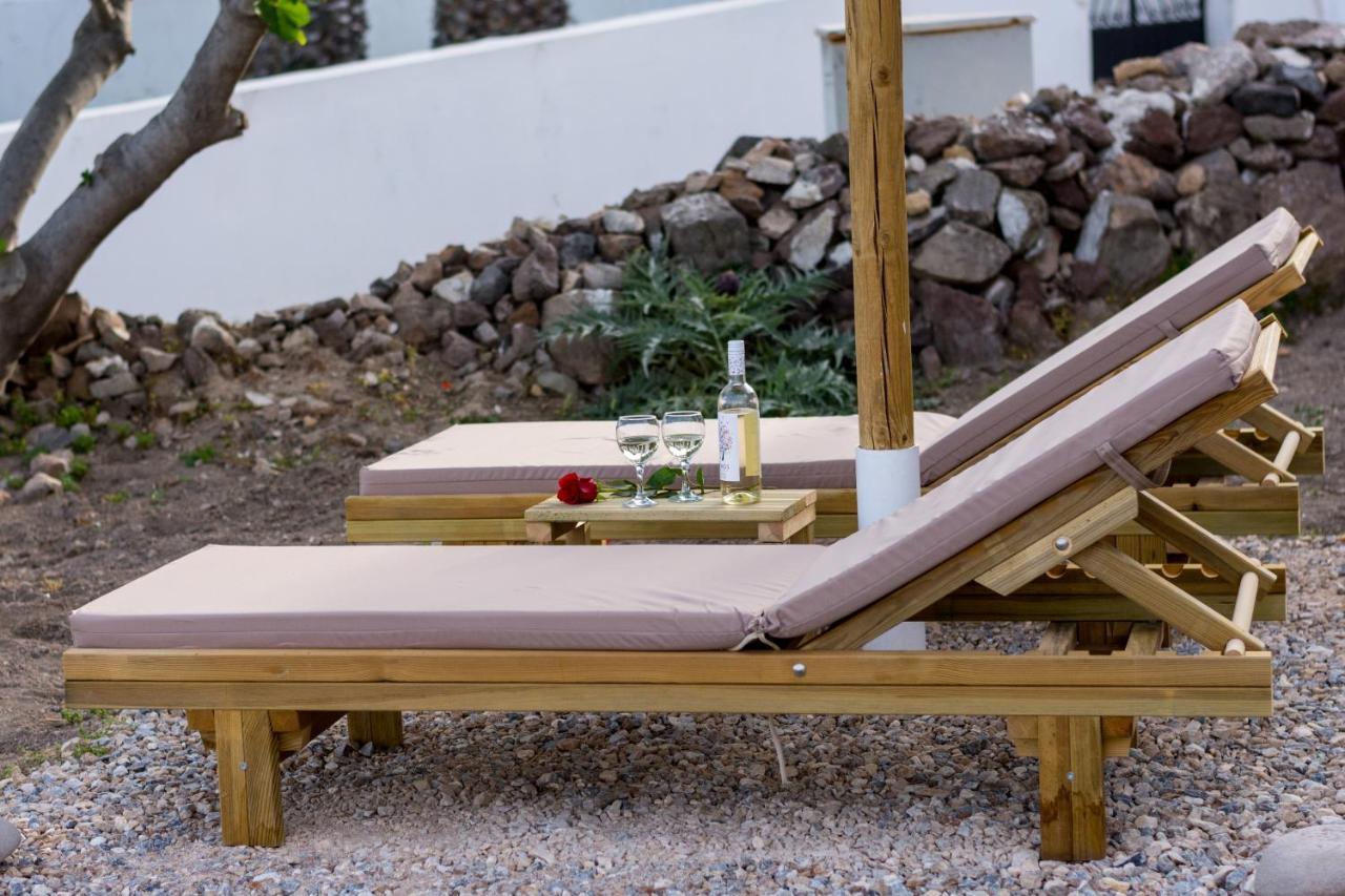 Στην Ωραία Πλάκα Plaka (Milos) Exterior foto
