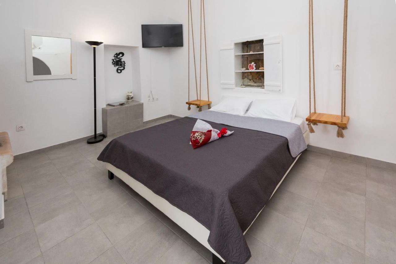 Στην Ωραία Πλάκα Plaka (Milos) Exterior foto