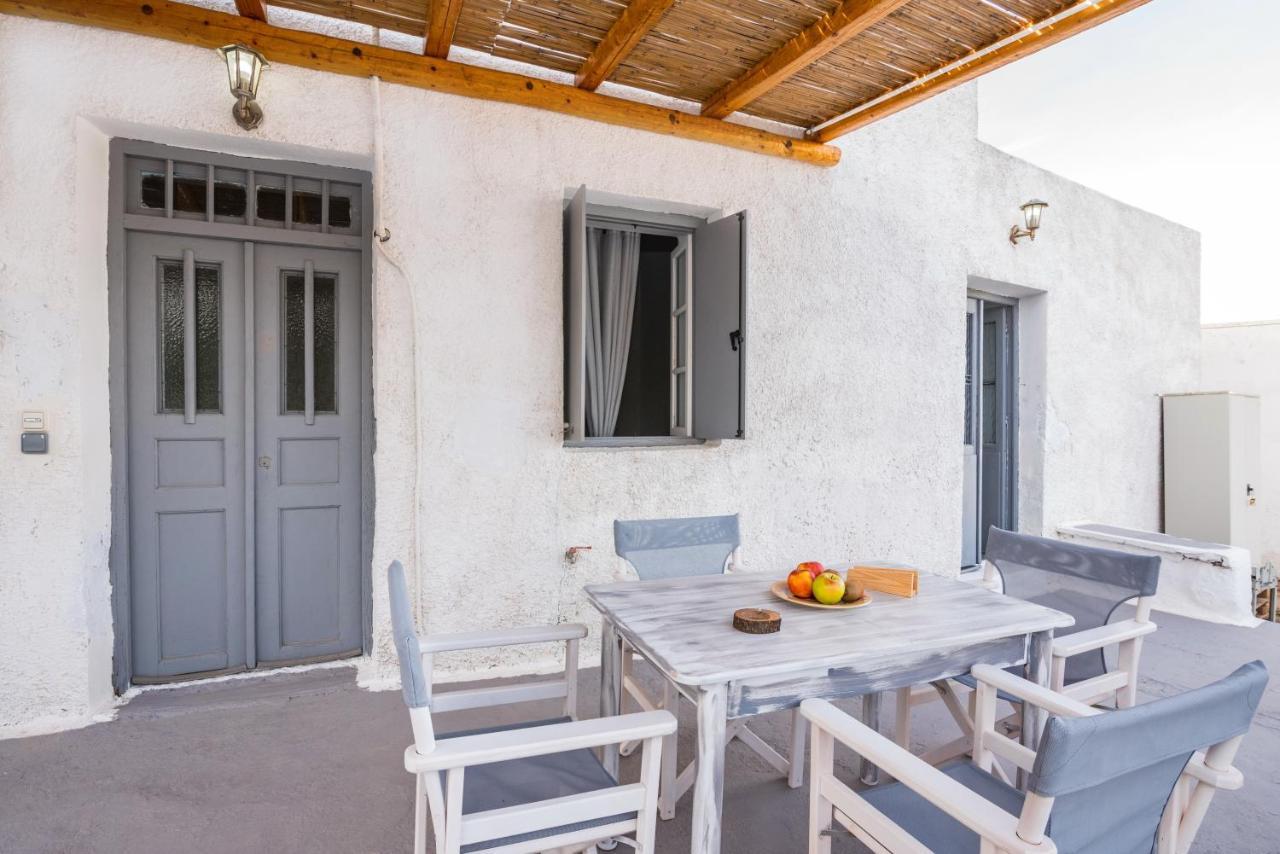 Στην Ωραία Πλάκα Plaka (Milos) Exterior foto